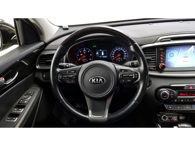 Kia Sorento Diesel 2.2 4WD Prestige - автомобили, коли, обяви за нови и употребявани 12