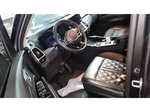 KIA Sorento - автомобили, коли, обяви за нови и употребявани 4