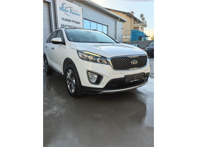 Kia Sorento 2.2 CRDI 4X4 - автомобили, коли, обяви за нови и употребявани 1