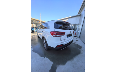 kia-sorento-2-2-crdi-4x4 - 4