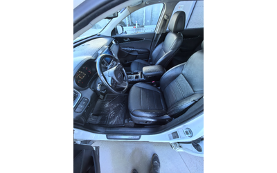 Kia Sorento 2.2 CRDI 4X4 - автомобили, коли, обяви за нови и употребявани 8