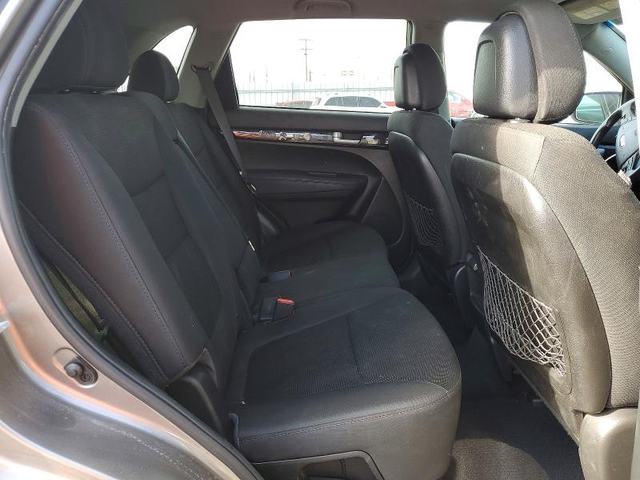 Kia Sorento 2.4L 4 FRONT WHEEL DRIVE - автомобили, коли, обяви за нови и употребявани 10