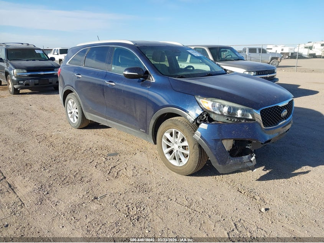 Kia Sorento 2.4L I-4 DI, DOHC, VVT, 185HP All Wheel Drive - автомобили, коли, обяви за нови и употребявани 0