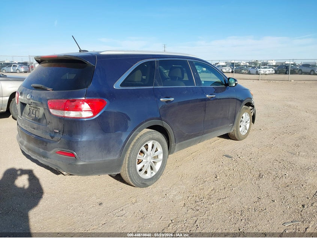 Kia Sorento 2.4L I-4 DI, DOHC, VVT, 185HP All Wheel Drive - автомобили, коли, обяви за нови и употребявани 3