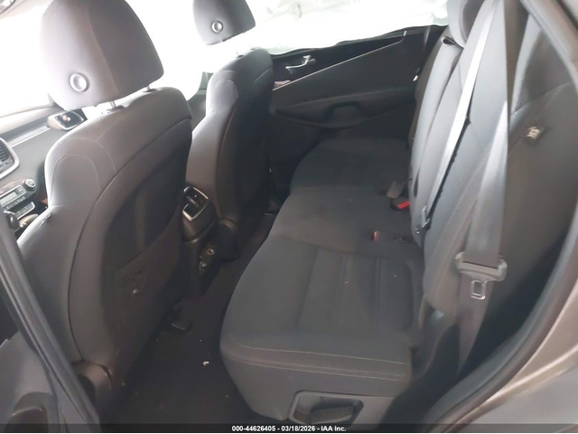 Kia Sorento 2.4L I-4 DI, DOHC, VVT, 185HP Front Wheel Drive - автомобили, коли, обяви за нови и употребявани 7