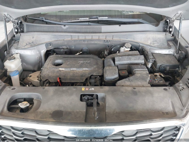 Kia Sorento 2.4L I-4 DI, DOHC, VVT, 185HP Front Wheel Drive - автомобили, коли, обяви за нови и употребявани 9