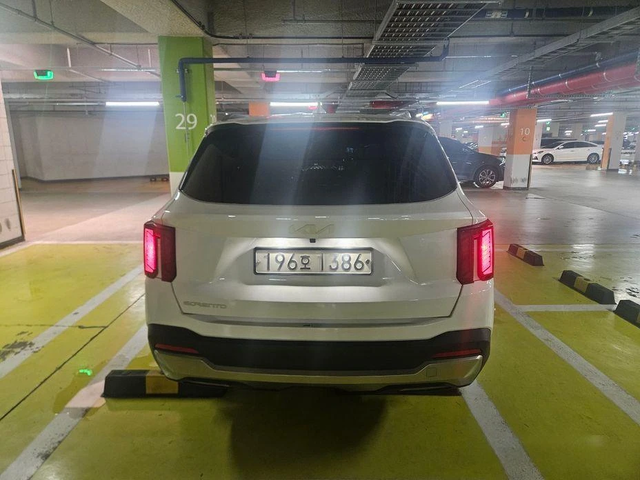 Kia Sorento Diesel 2.2 2WD Noblesse - автомобили, коли, обяви за нови и употребявани 3