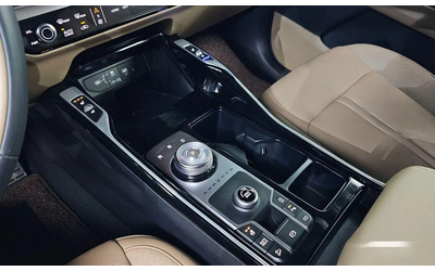 Kia Sorento Diesel 2.2 2WD Signature - автомобили, коли, обяви за нови и употребявани 8