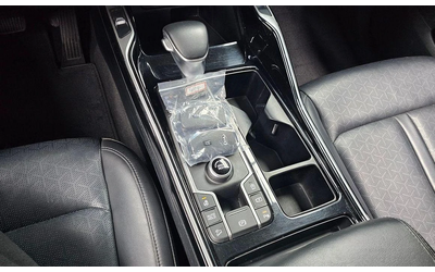 Kia Sorento Gasoline 2.5T 2WD Trendy - автомобили, коли, обяви за нови и употребявани 8