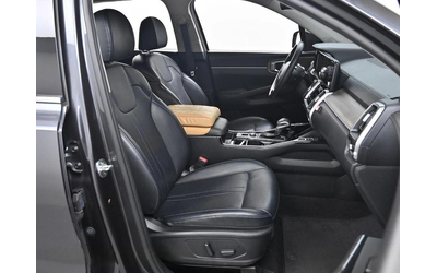 Kia Sorento Diesel 2.2 4WD Prestige - автомобили, коли, обяви за нови и употребявани 9