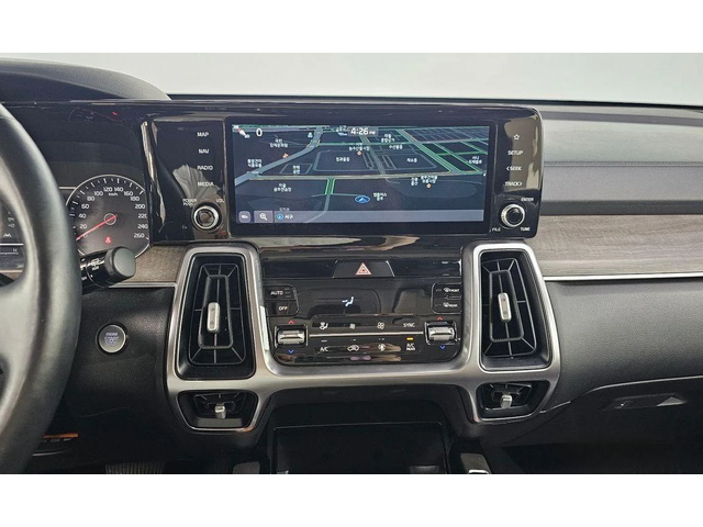 Kia Sorento Diesel 2.2 2WD Trendy * НАЙ-ДОБРА ЦЕНА В БЪЛГАРИЯ* - автомобили, коли, обяви за нови и употребявани 13