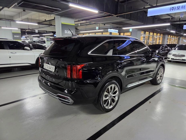 Kia Sorento Diesel 2.2 2WD * НАЙ-ДОБРА ЦЕНА В БЪЛГАРИЯ* - автомобили, коли, обяви за нови и употребявани 1