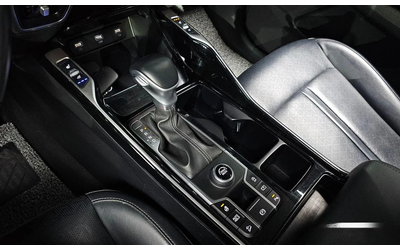 Kia Sorento Diesel 2.2 2WD * НАЙ-ДОБРА ЦЕНА В БЪЛГАРИЯ* - автомобили, коли, обяви за нови и употребявани 7