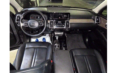 Kia Sorento - автомобили, коли, обяви за нови и употребявани 9