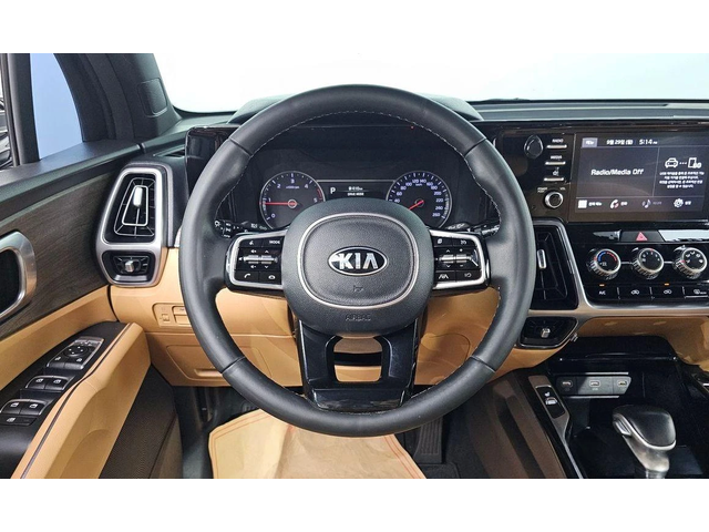 Kia Sorento - автомобили, коли, обяви за нови и употребявани 14