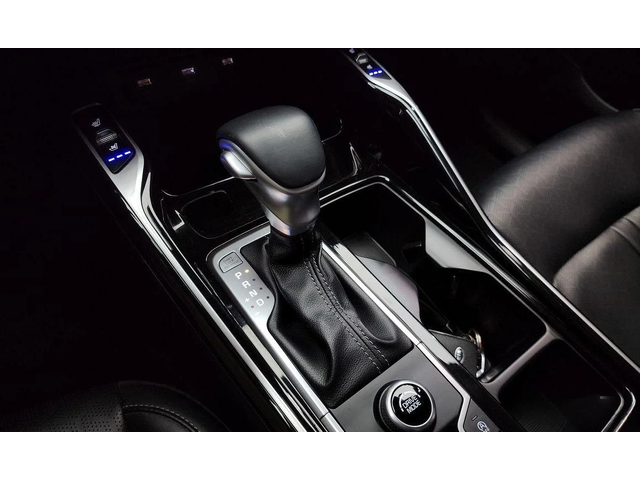 Kia Sorento - автомобили, коли, обяви за нови и употребявани 8