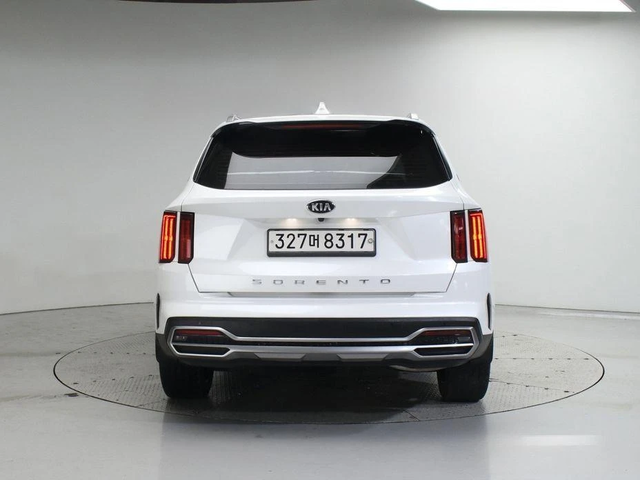 Kia Sorento - автомобили, коли, обяви за нови и употребявани 3