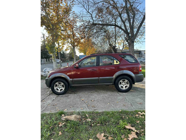 Kia Sorento - автомобили, коли, обяви за нови и употребявани 2