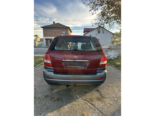 Kia Sorento - автомобили, коли, обяви за нови и употребявани 4