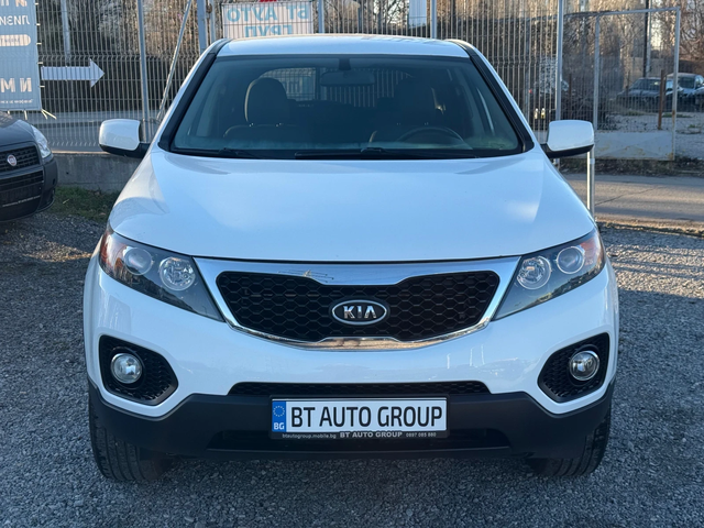 Kia Sorento 2.4i - автомобили, коли, обяви за нови и употребявани 2