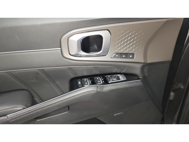 KIA Sorento - автомобили, коли, обяви за нови и употребявани 8