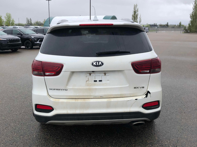 Kia Sorento 3.3L 6cyl AWD - автомобили, коли, обяви за нови и употребявани 3