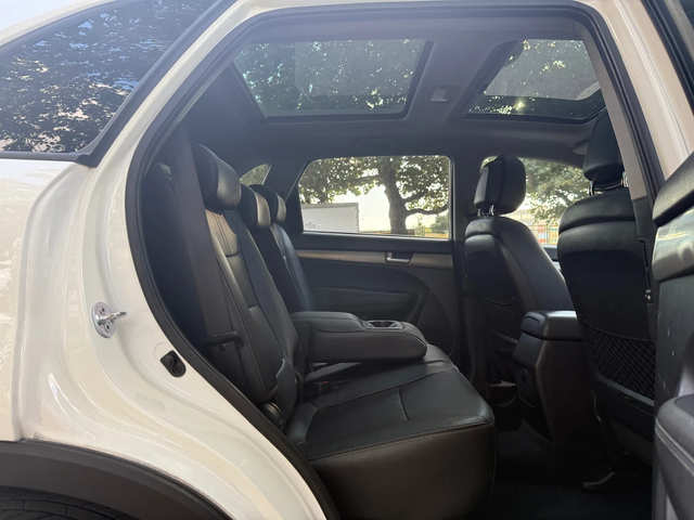 Kia Sorento 2.2CRDi* 4x4* Ky-Less* Автоматик* ПАРКТРОНИК* КОЖА - автомобили, коли, обяви за нови и употребявани 11