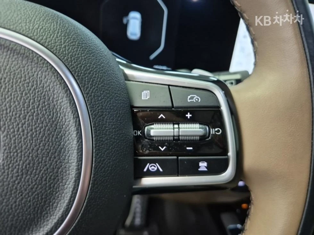 Kia Sorento 1.6T HEV 4WD Signature GravityЛИЗИНГ БЕЗ ПЪРВ. ВН. - автомобили, коли, обяви за нови и употребявани 12