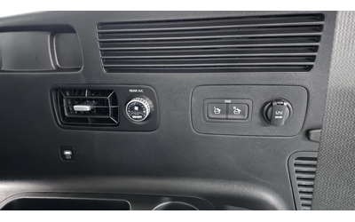 Kia Sorento Prestige 2.2 2WD autogeorge.com - автомобили, коли, обяви за нови и употребявани 11