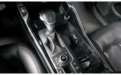 Kia Sorento Diesel 2.2 4Wd - автомобили, коли, обяви за нови и употребявани 8