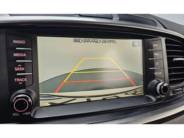 Kia Sorento Diesel 2.2 2Wd Prestige - автомобили, коли, обяви за нови и употребявани 14