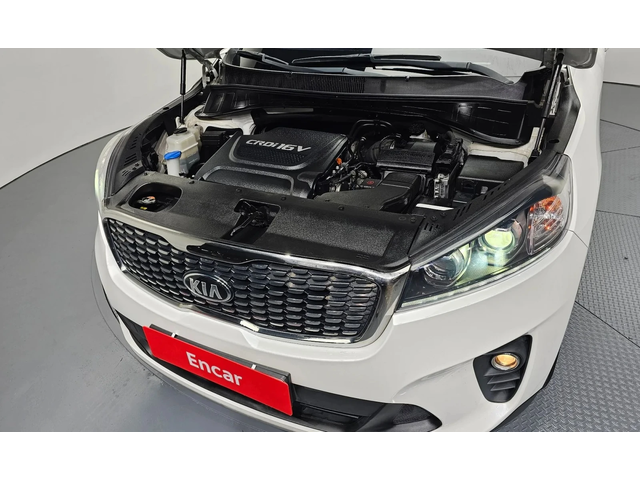 Kia Sorento Diesel 2.2 2Wd Prestige - автомобили, коли, обяви за нови и употребявани 4