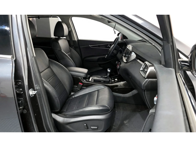 Kia Sorento 2.0 Turbo 2Wd - автомобили, коли, обяви за нови и употребявани 10