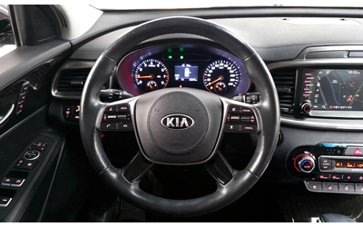 Kia Sorento 2.0 Turbo 2Wd - автомобили, коли, обяви за нови и употребявани 12