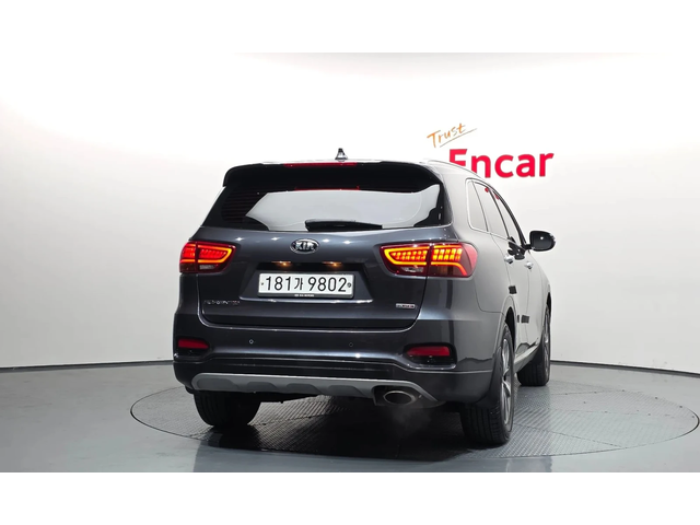 Kia Sorento 2.0 Turbo 2Wd - автомобили, коли, обяви за нови и употребявани 3