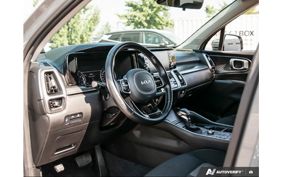 Kia Sorento LX* AWD* CARPLAY* ПОДГРЕВ* KEYLESS* КАМЕРА* - автомобили, коли, обяви за нови и употребявани 9