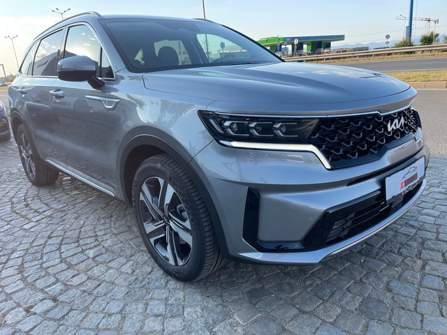 Kia Sorento Hybrid/230ps/6+ 1 - автомобили, коли, обяви за нови и употребявани 0