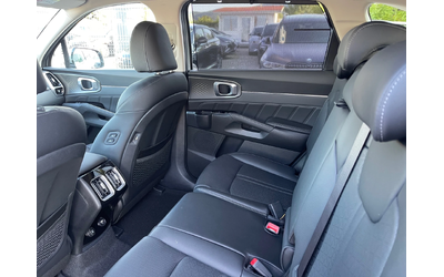 Kia Sorento Hybrid/230ps/6+ 1 - автомобили, коли, обяви за нови и употребявани 11