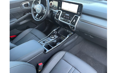 Kia Sorento Hybrid/230ps/6+ 1 - автомобили, коли, обяви за нови и употребявани 12