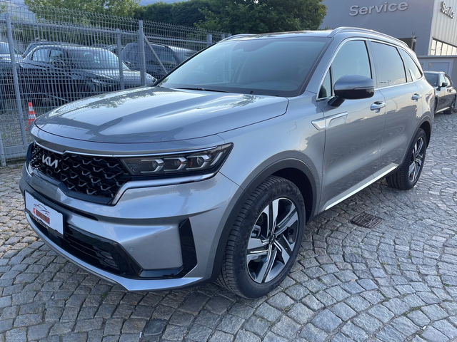 Kia Sorento Hybrid/230ps/6+ 1 - автомобили, коли, обяви за нови и употребявани 2