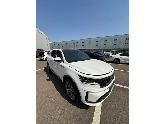 Kia Sorento 2.2 CRDI 4x4 - OЧАКВАН ВНОС - автомобили, коли, обяви за нови и употребявани 0