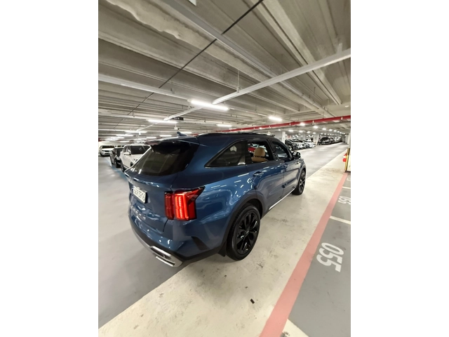 Kia Sorento 2.2 CRDI 4x4 - OЧАКВАН ВНОС - автомобили, коли, обяви за нови и употребявани 3