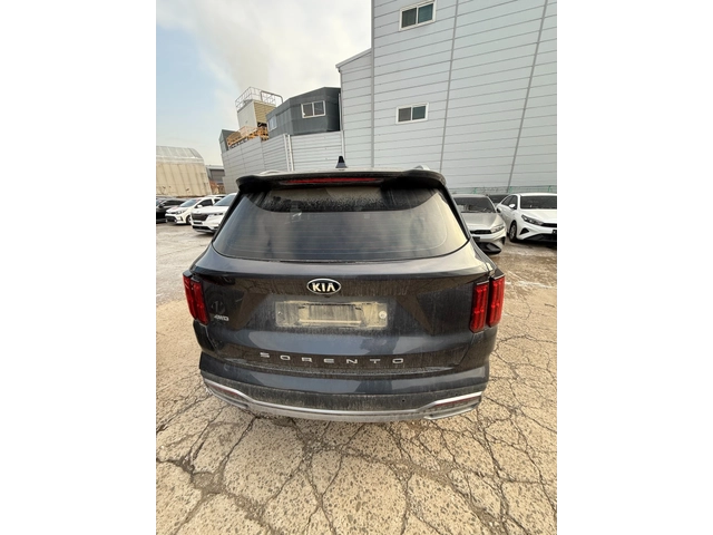Kia Sorento 2.2 CRDI 4x4 - OЧАКВАН ВНОС - автомобили, коли, обяви за нови и употребявани 1