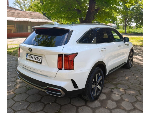 Kia Sorento 2.2 CRDI 4x4 - автомобили, коли, обяви за нови и употребявани 3