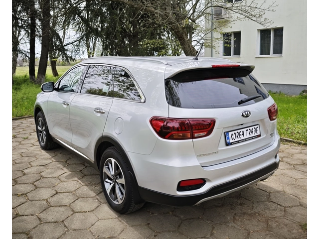 Kia Sorento 2.0 CRDI 4x4 - автомобили, коли, обяви за нови и употребявани 5