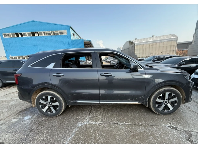 Kia Sorento 2.2 CRDI 4x4 - OЧАКВАН ВНОС - автомобили, коли, обяви за нови и употребявани 1