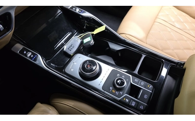 Kia Sorento 360* ОБДУХ* HUD* PANO - автомобили, коли, обяви за нови и употребявани 7