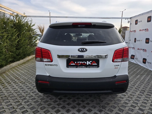Kia Sorento 2.2CRDI-197кс= АВТОМАТ= 4Х4= KEYLESS= PANORAMA - автомобили, коли, обяви за нови и употребявани 3