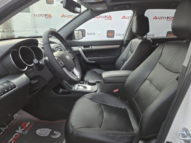 Kia Sorento 2.2CRDI-197кс= АВТОМАТ= 4Х4= KEYLESS= PANORAMA - автомобили, коли, обяви за нови и употребявани 6