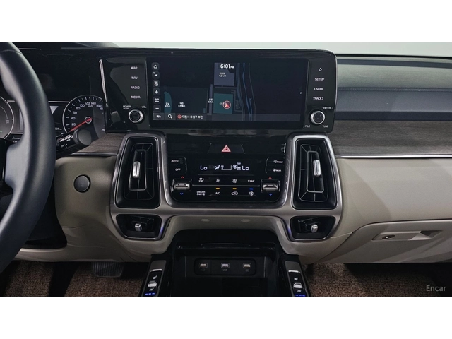 Kia Sorento HEV 1.6 4WD Prestige* КОЖА* ОБДУХВ* НАВИ - автомобили, коли, обяви за нови и употребявани 14